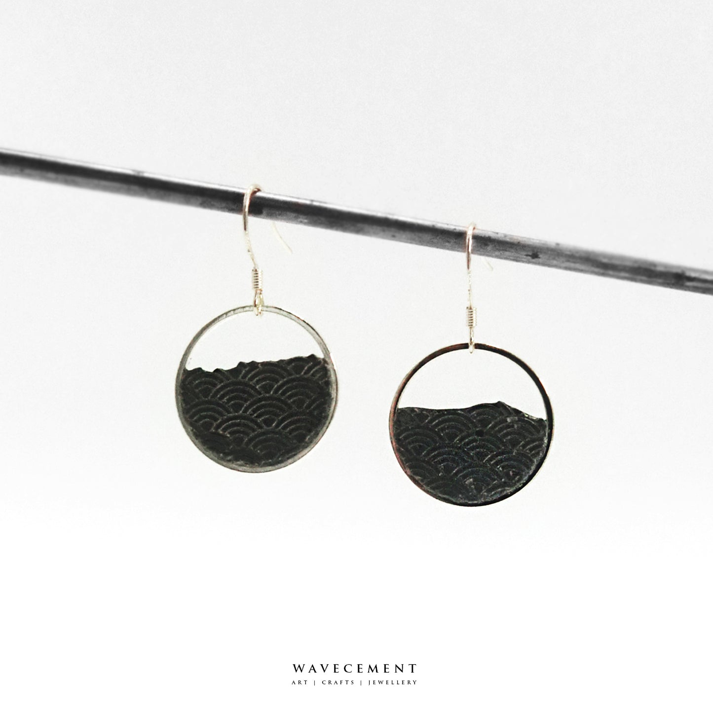 浮世繪系列|黑金海浪紋水泥耳環 Ukiyo-e Series|Black Gold Wave Pattern Cement Earring