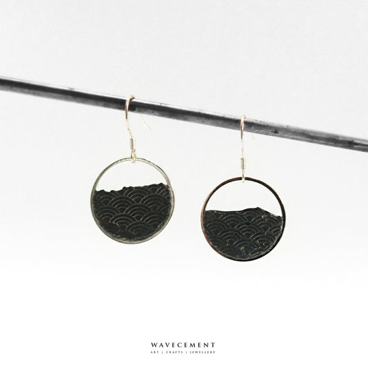 浮世繪系列|黑金海浪紋水泥耳環 Ukiyo-e Series|Black Gold Wave Pattern Cement Earring
