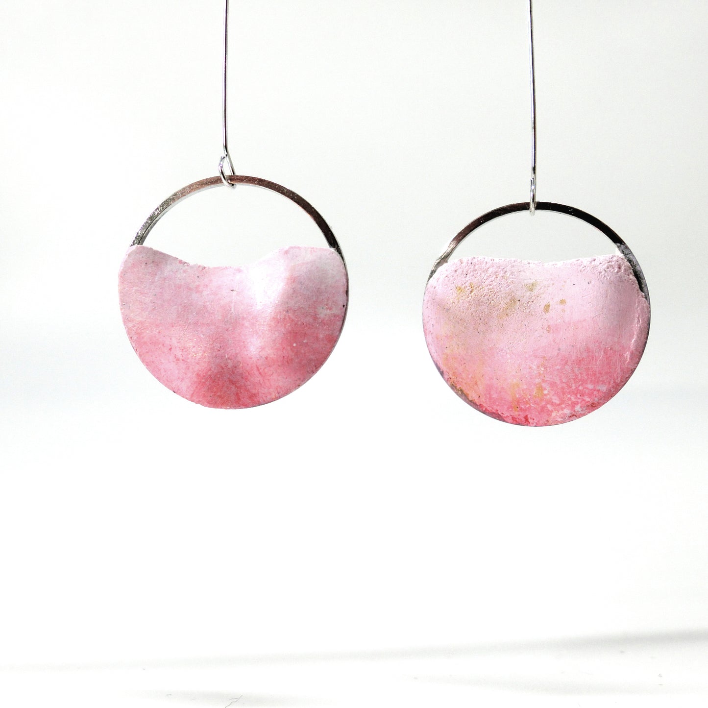 節氣系列|春分(粉)垂吊水泥耳環 Solar term Series|Spring Equinox circle cement earring