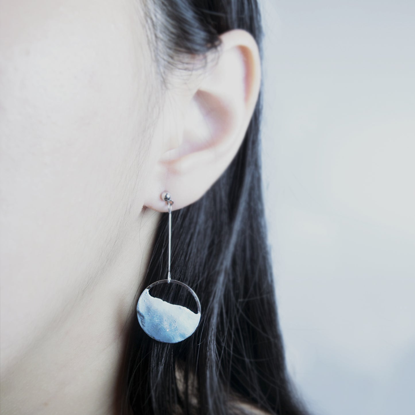 節氣系列|小雪(藍)垂吊水泥耳環 Solar term Series|Minor Snow circular cement earring