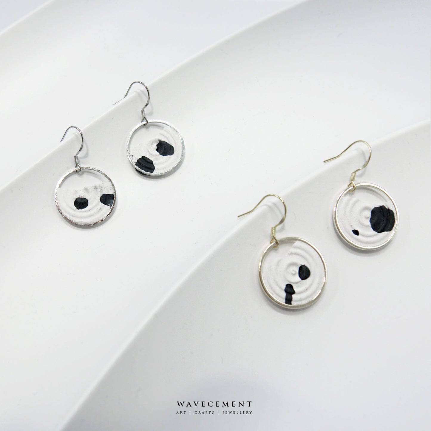 混色水紋系列|潑墨垂吊水泥耳環 Mixed Wave Pattern Series|Black and White Cement Earrings