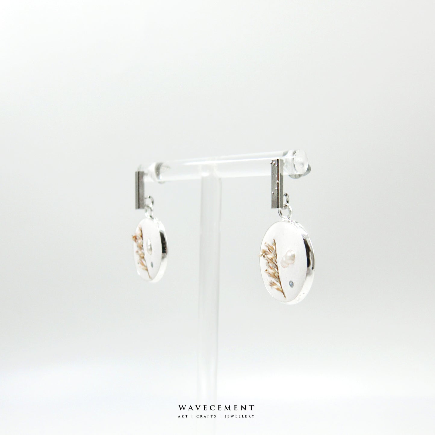 星雲系列|珍珠乾燥花水泥耳環 Nebula Series|Pearl Flower Cement Earrings