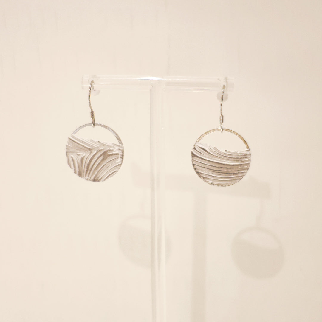 線條系列|白銀色圓形垂吊線條水泥耳環 Line Series|Silver Round Cement Earrings