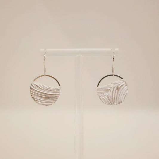 線條系列｜白銀色圓形垂吊線條水泥耳環 Line Series｜Silver Round Cement Earrings