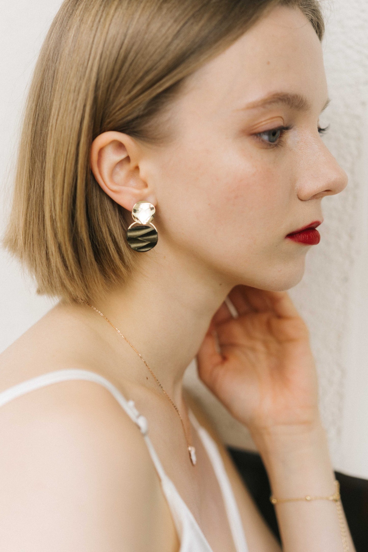 沙丘系列｜金黑圓形金屬沙丘耳環 Sand Dune Series｜Black Gold Round Metal Dune Earrings