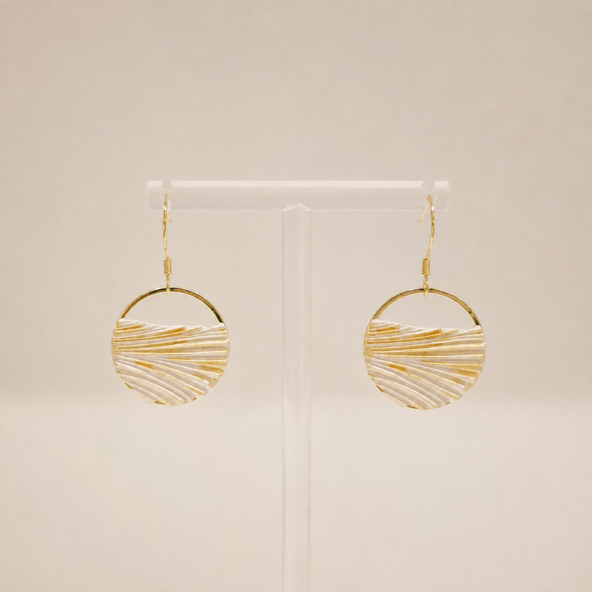 線條系列｜白金色圓形垂吊線條水泥耳環 Line Series｜Gold Round Cement Earrings