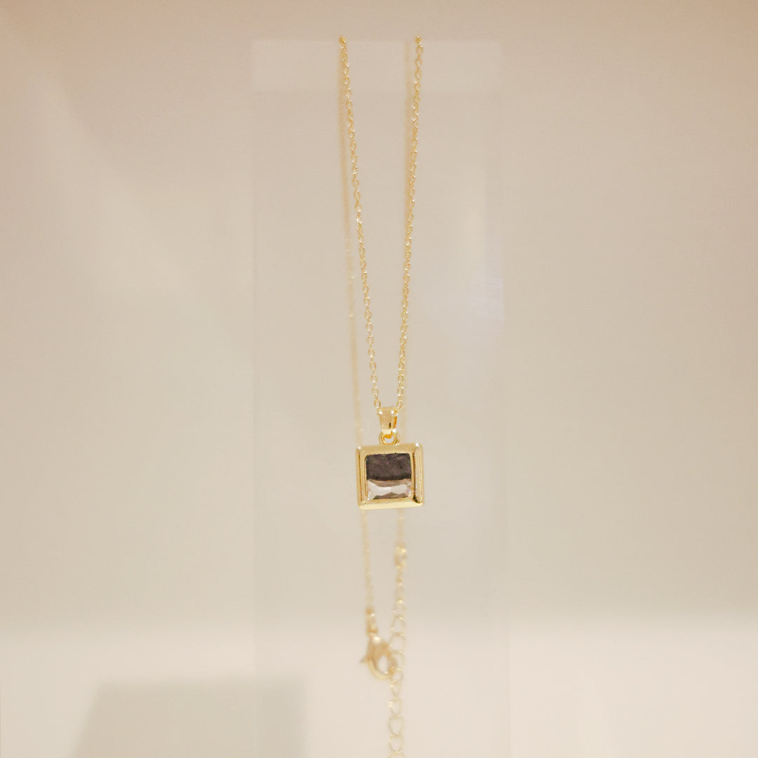 水晶系列｜黑夜方形水晶金項鏈  Crystal Series｜Night Square Crystal Gold Necklace