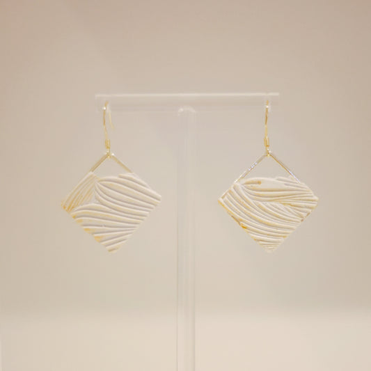 線條系列｜白金色菱形垂吊線條水泥耳環 Line Series｜Gold Diamond Cement Earrings