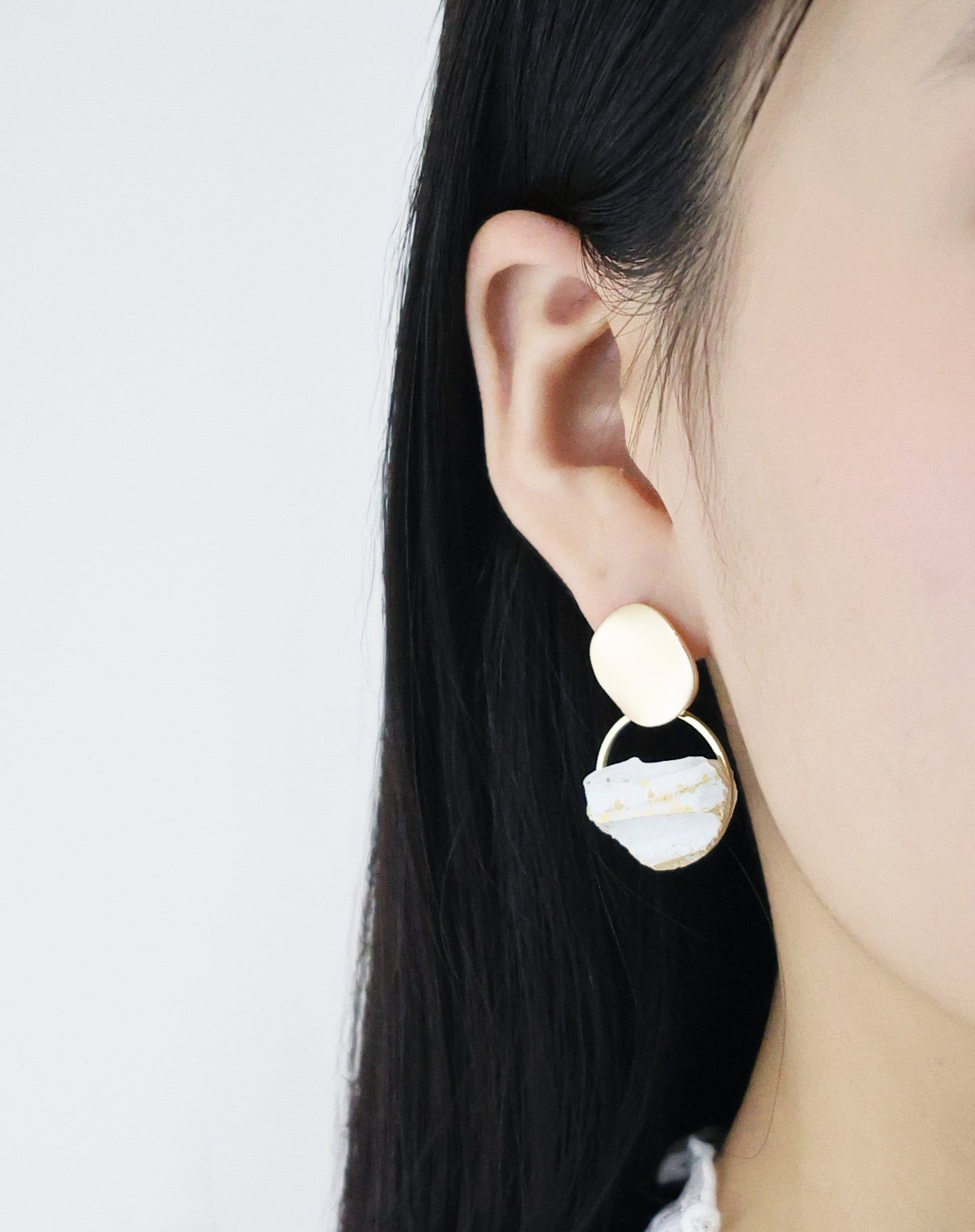 沙丘系列｜金白圓形金屬沙丘耳環 Sand Dune Series｜White Gold Round Metal Dune Earrings