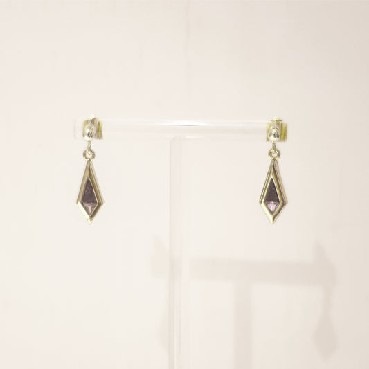 水晶系列｜黑金色菱形水晶短耳環   Crystal Series｜Night Diamond-Shaped Crystal Short Gold Earrings in Dark Gold