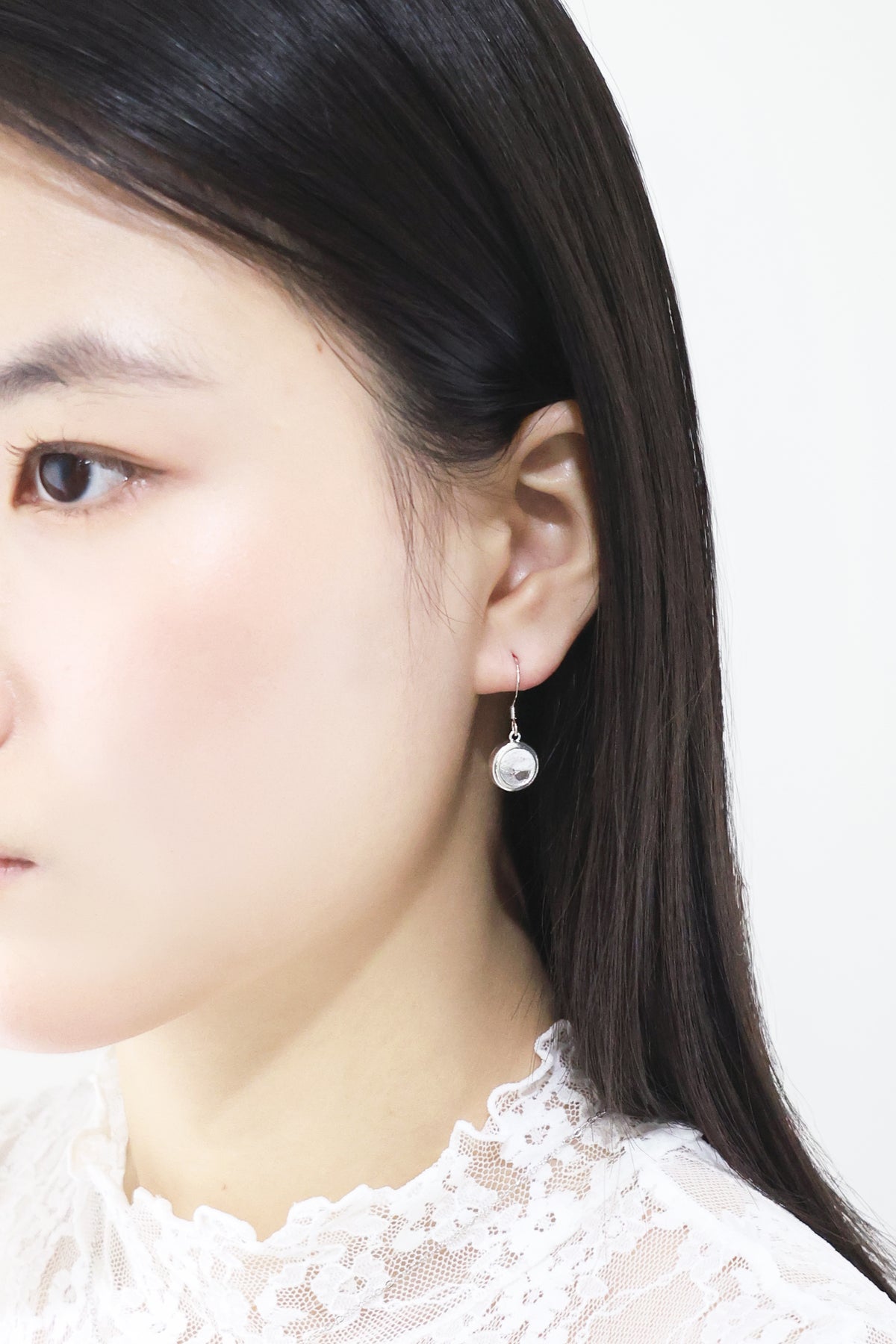 水晶系列｜白晝圓形水晶銀耳環  Crystal Series｜Day Round Crystal Silver Earrings