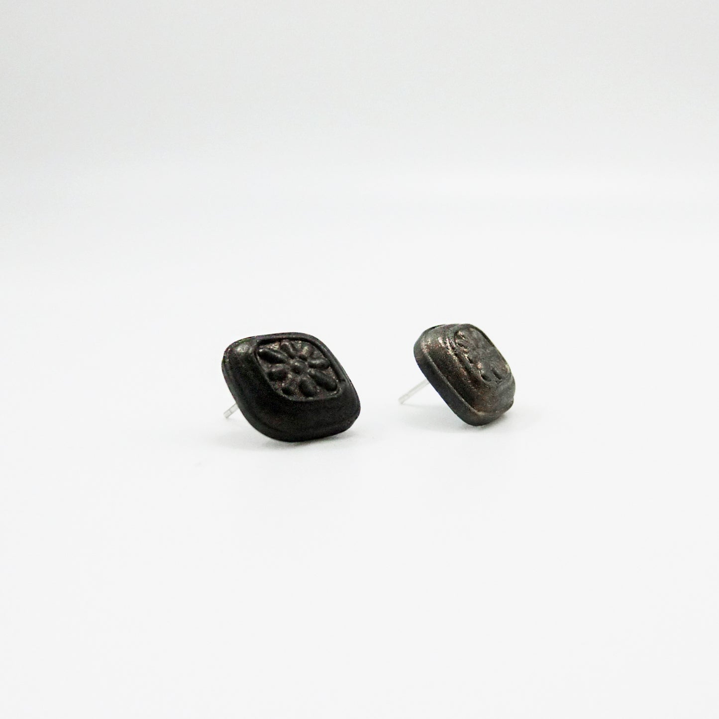 金屬系列｜復古金屬質感貼耳水泥耳環-古韵 Metal Series｜Vintage Metal- Ancient Tone Cement Earrings