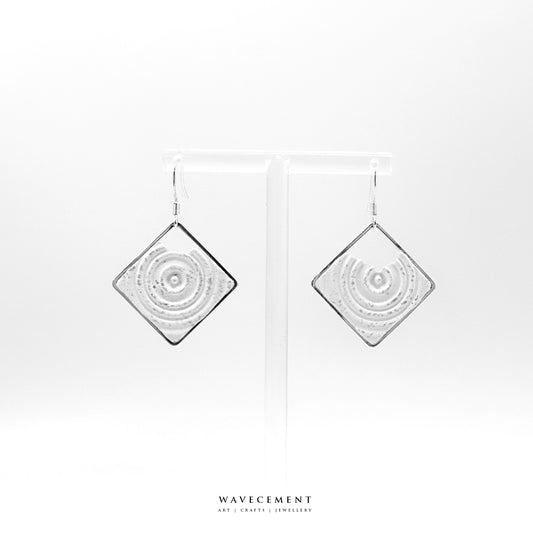 水紋系列｜菱形垂吊水泥耳環 Wave Pattern Series｜Diamond Cement Earrings