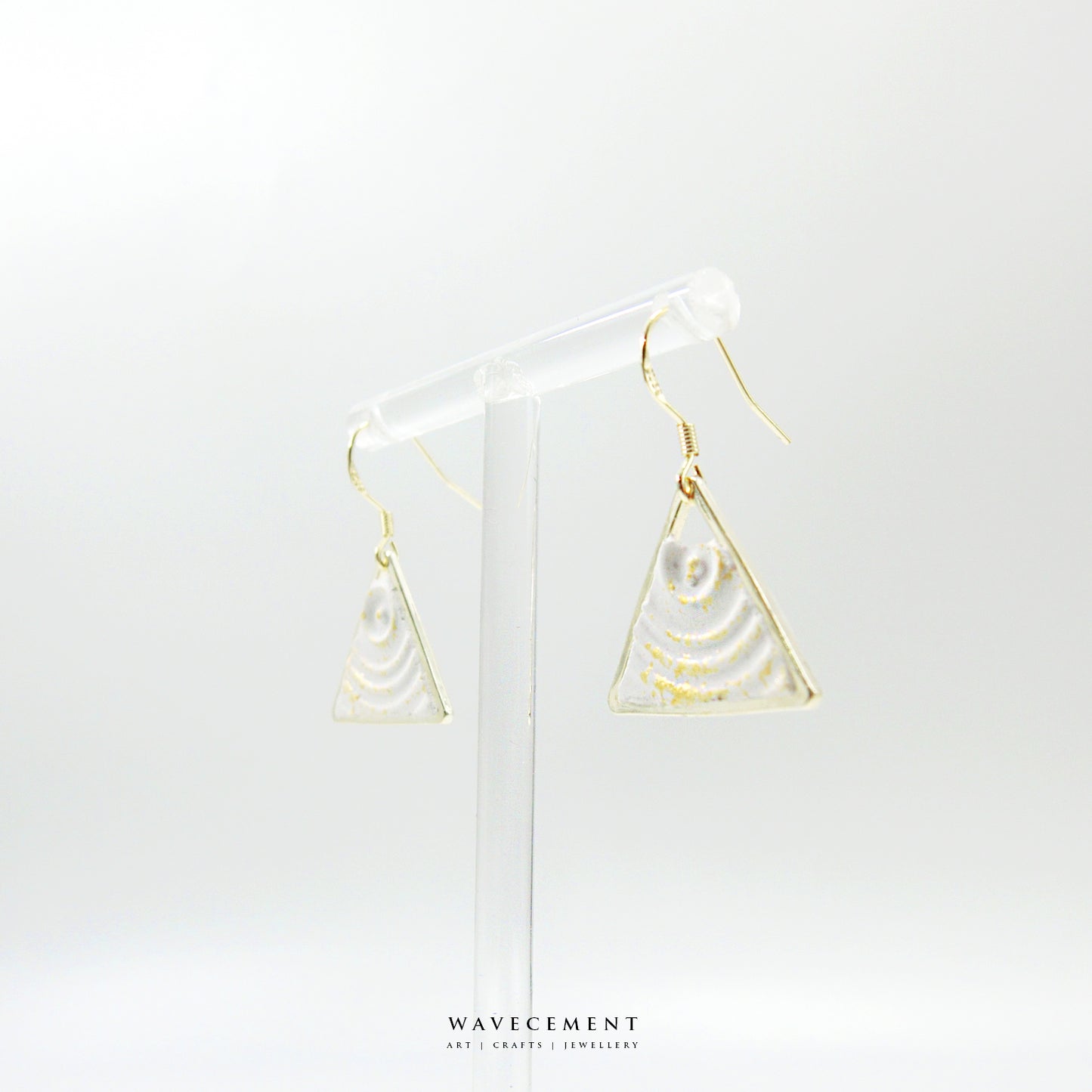 水紋系列｜三角形垂吊水泥耳環 Wave Pattern Series｜Triangle cement earring