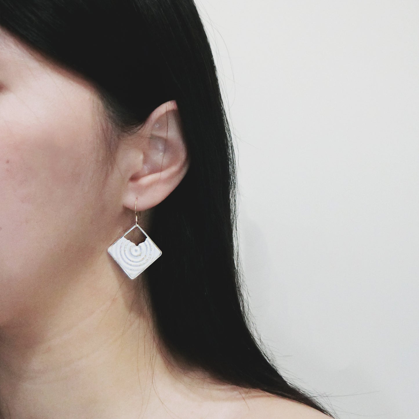 水紋系列｜菱形垂吊水泥耳環 Wave Pattern Series｜Diamond Cement Earrings