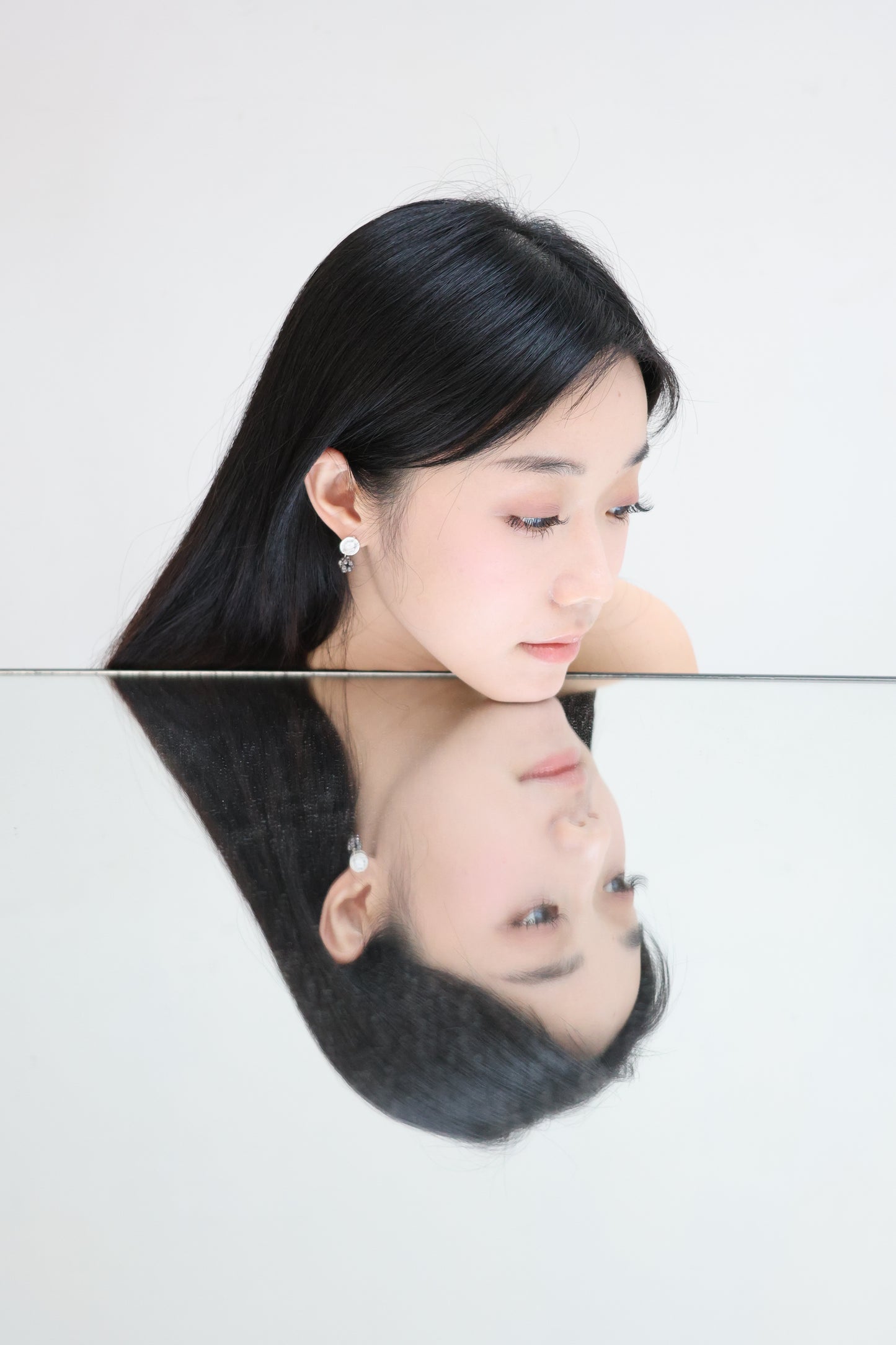 繡球花系列｜銀白小黑繡球花耳環 Hydrangea Series｜Silver White Mini Black Hydrangea Earrings