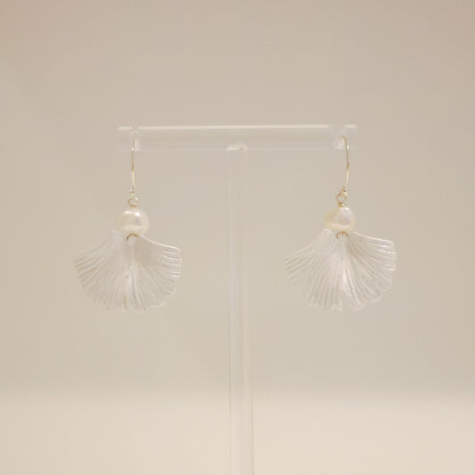 銀杏系列｜銀白銀杏珍珠水泥耳環 Ginkgo Series｜Silver Ginkgo Pearl Cement Pendant Earrings