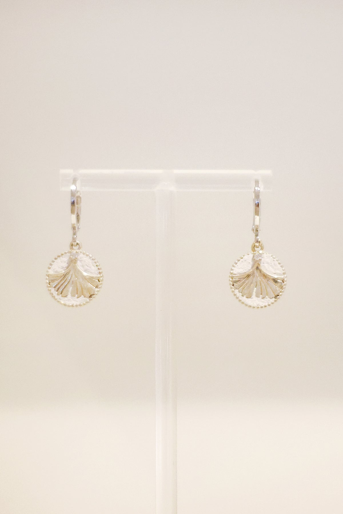 羅盤系列｜銀白銀杏羅盤耳環  Compass Series｜White Ginkgo Compass Silver Earrings