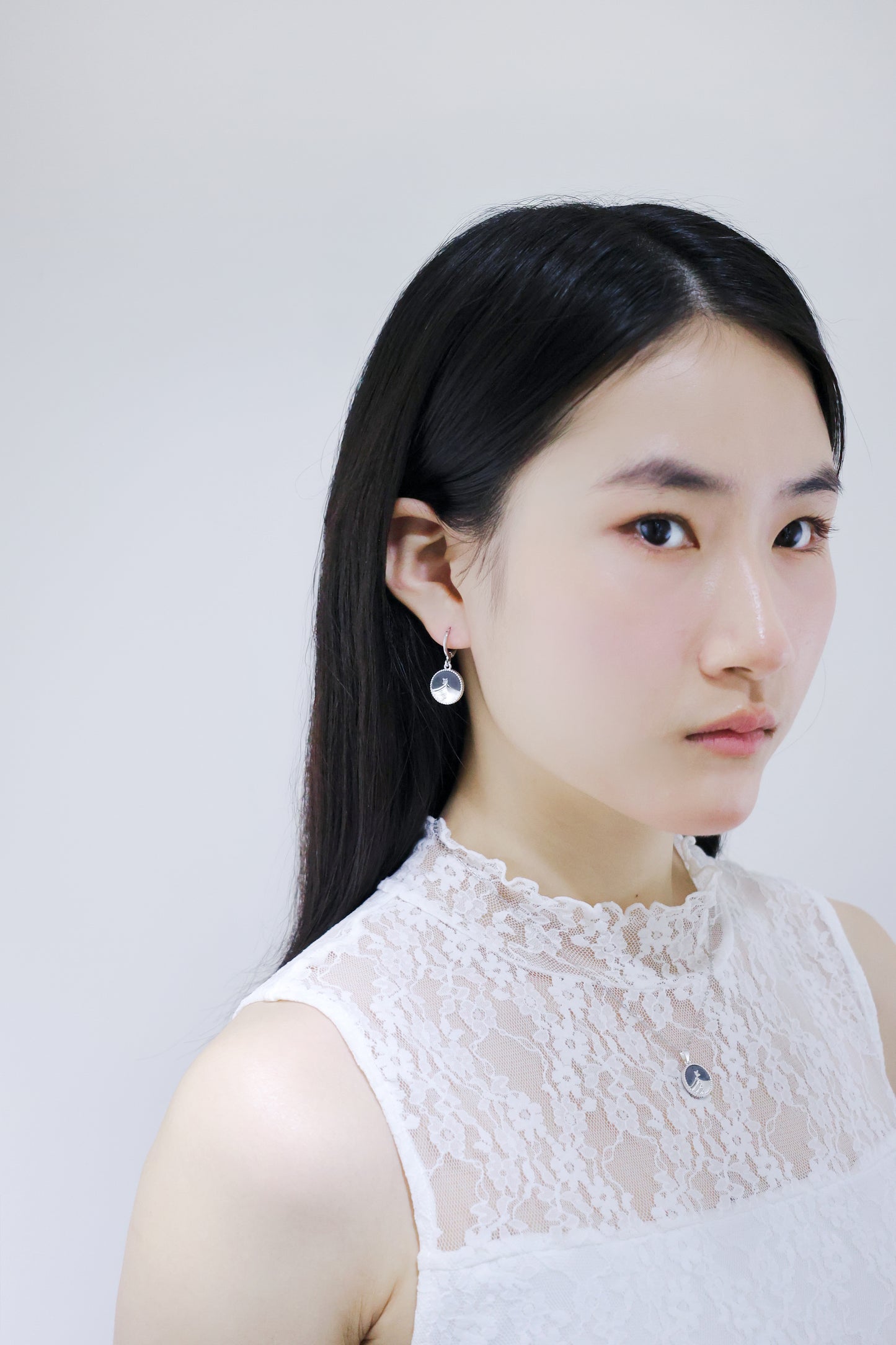 羅盤系列｜銀黑沙丘羅盤耳環  Compass Series｜Silver Black Dune Compass Earrings