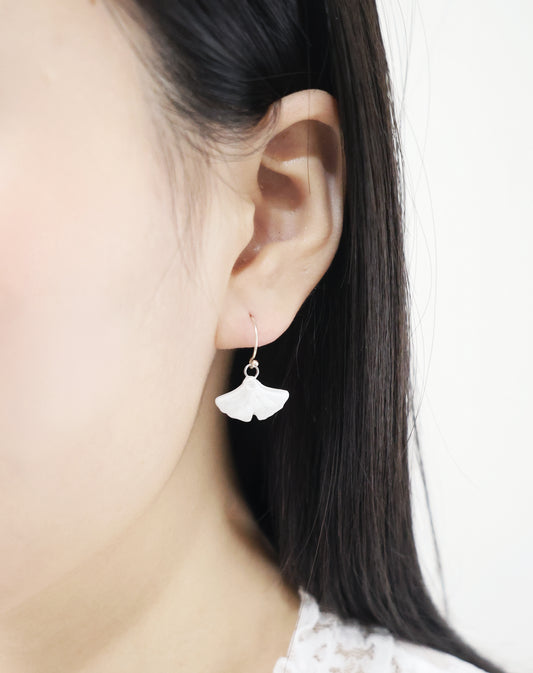 銀杏系列｜小小銀杏白銀水泥短耳環 Ginkgo Series｜Little Ginkgo White Silver Cement Earrings